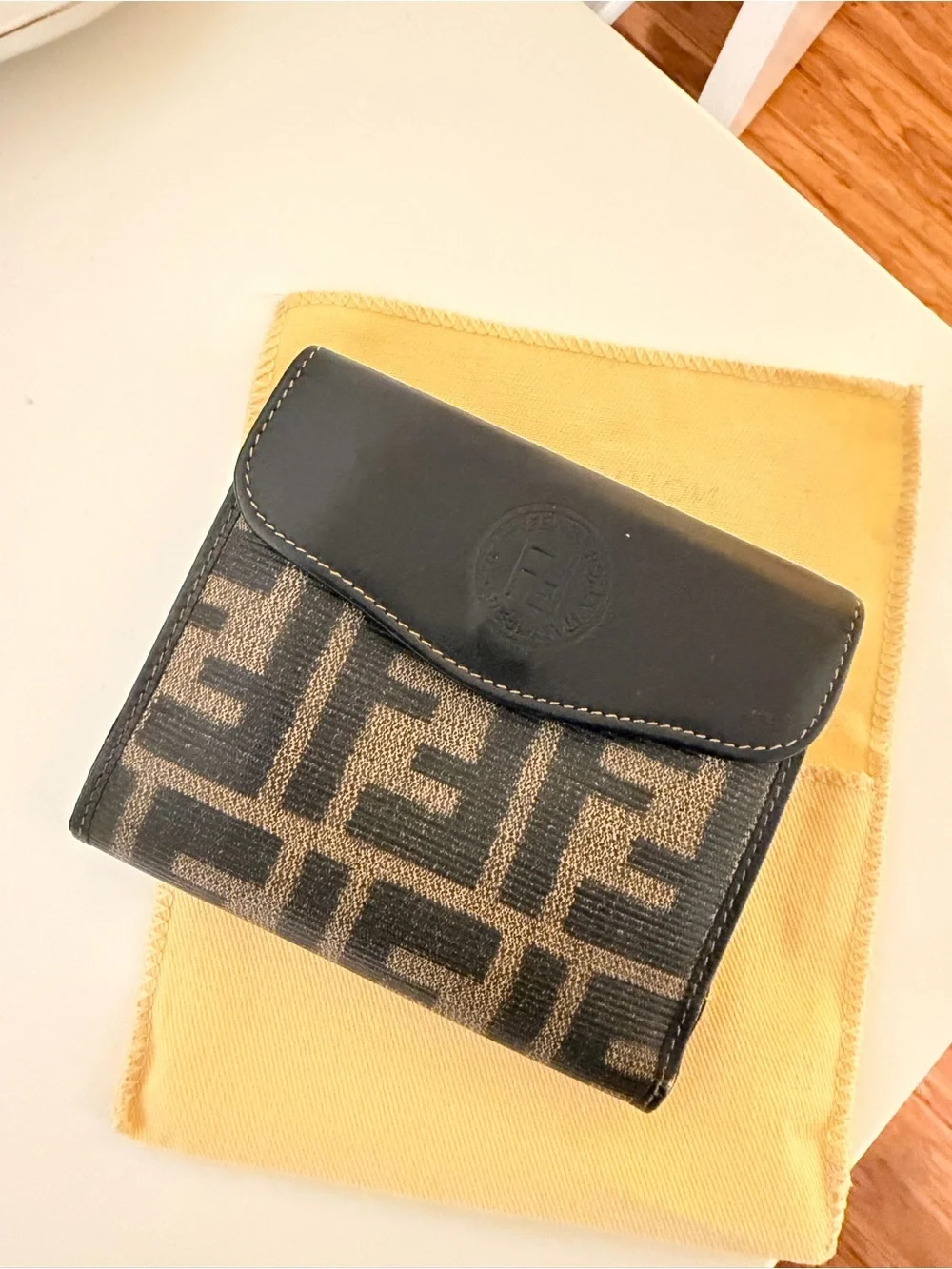 Vintage Fendi Brown & Black FF Canvas Wallet - Picture 7 of 8